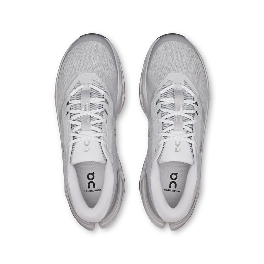 On Cloudrunner 3 Men in Glacier | Alloy