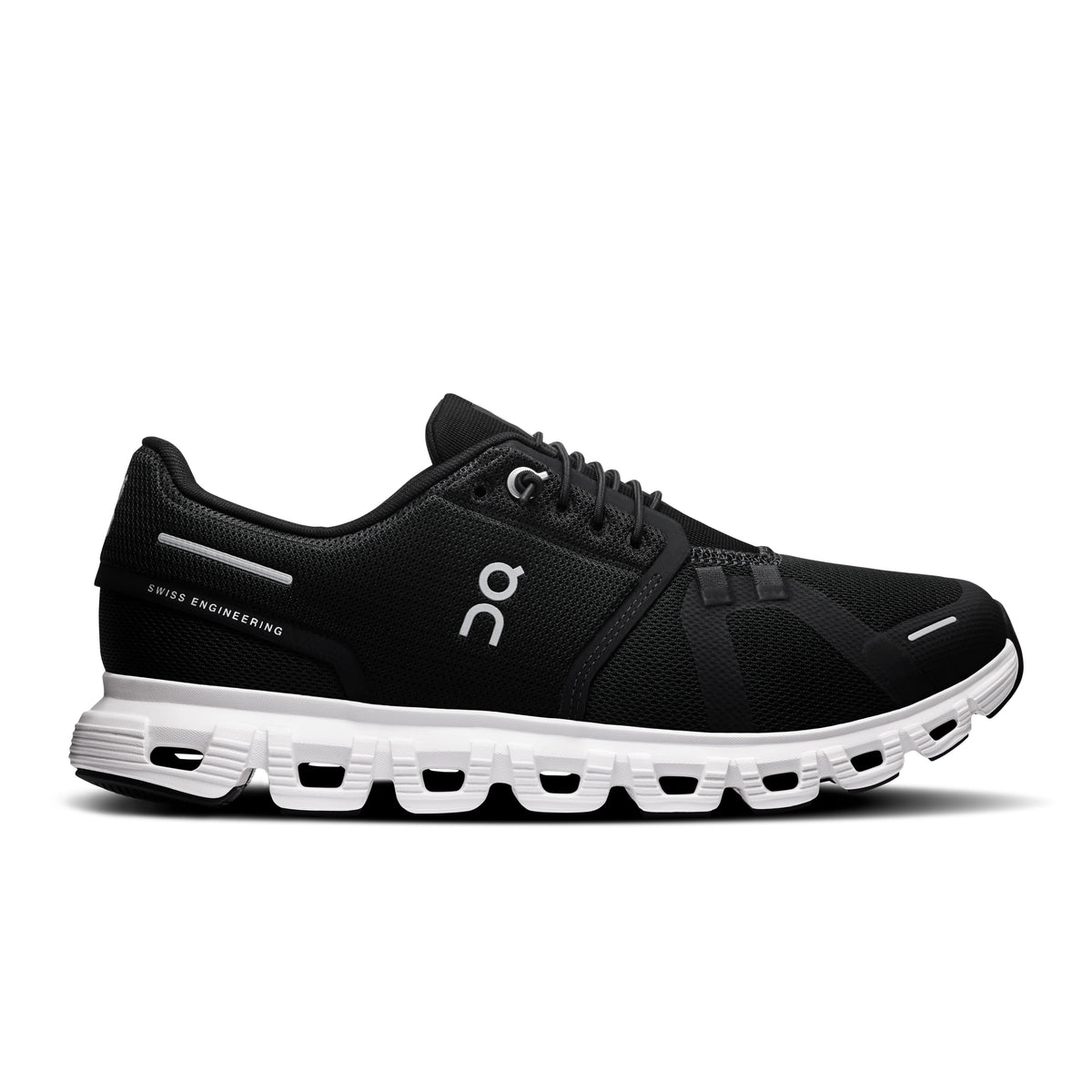 On Cloud 6 Women in Black | White — product view 1 of 16