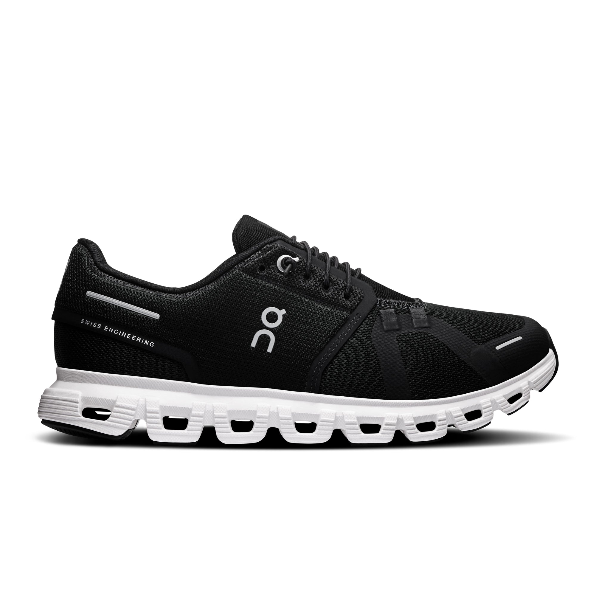 On Cloud 6 Women in Black | White — product view 1 of 16