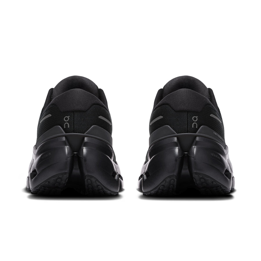 On Cloudrunner 3 Women in Black | Black