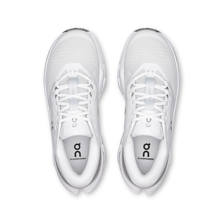 On Cloudrunner 3 Women in Frost | Glacier