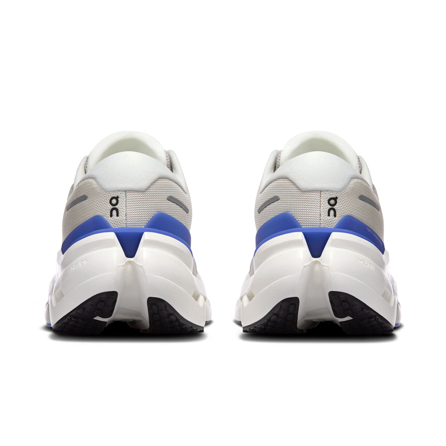 On Cloudrunner 3 Women in Pearl | Sailor