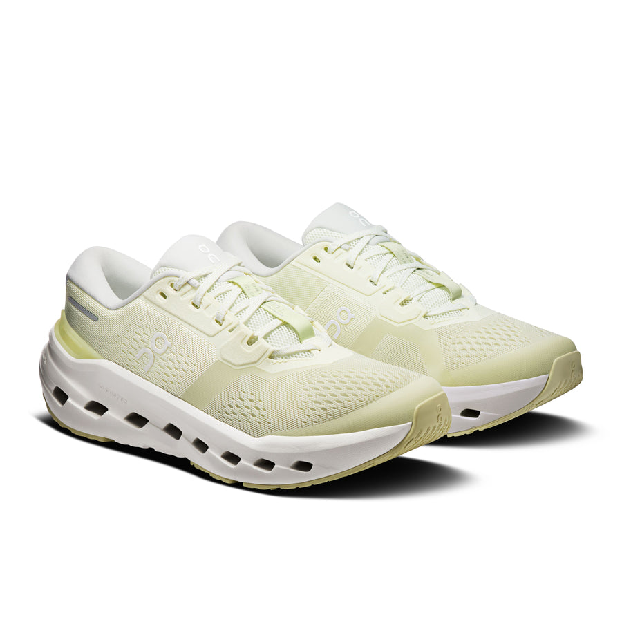 On Cloudrunner 3 Women in Seedling | Ivory